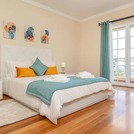 Sunnyside Villa *