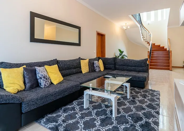 Sunnyside Villa